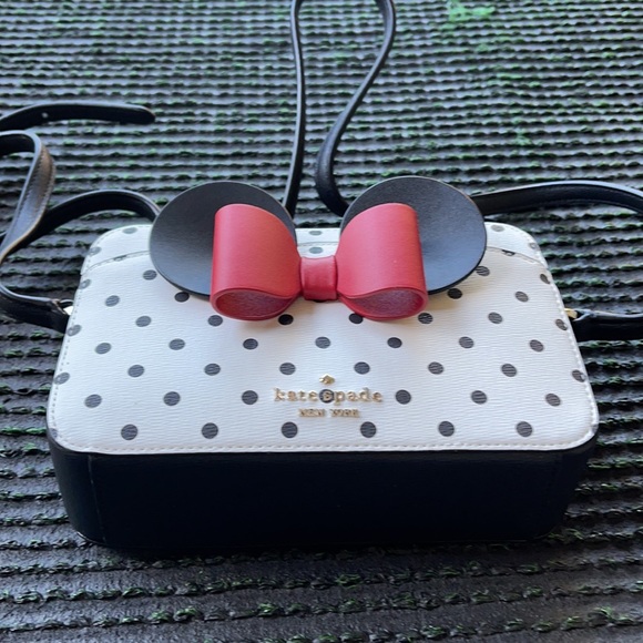 disney x kate spade new york other minnie mouse camera bag - Picture 2 of 16